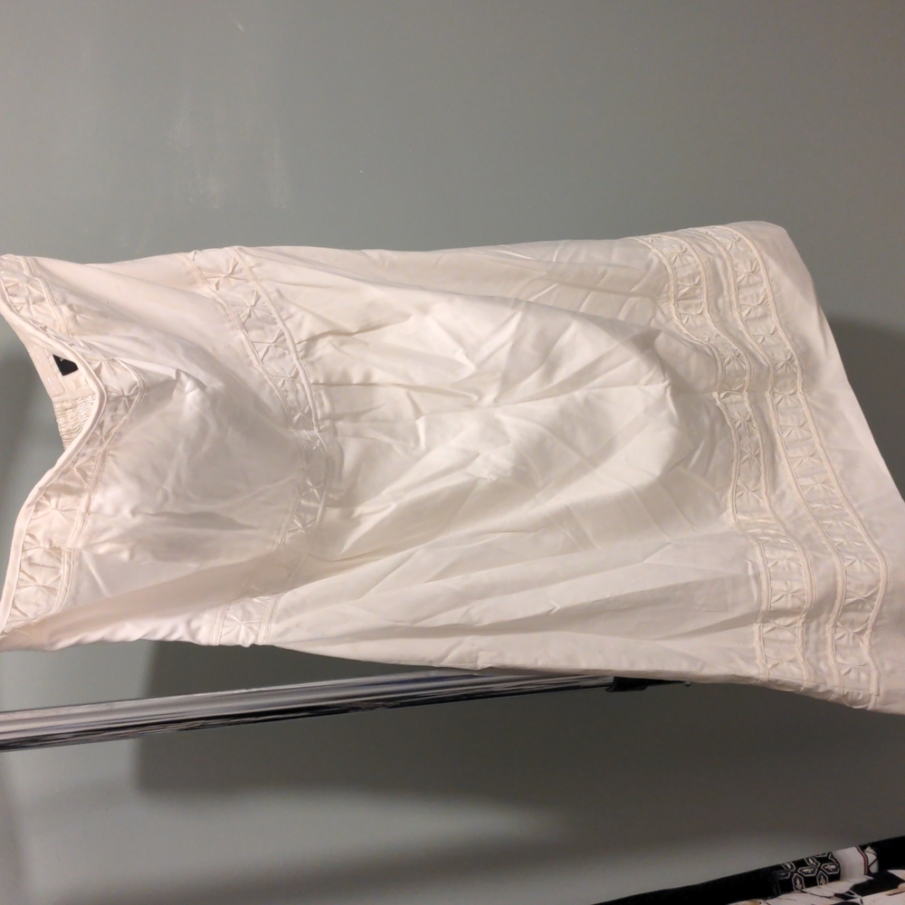 WHBL White Strapless Dress